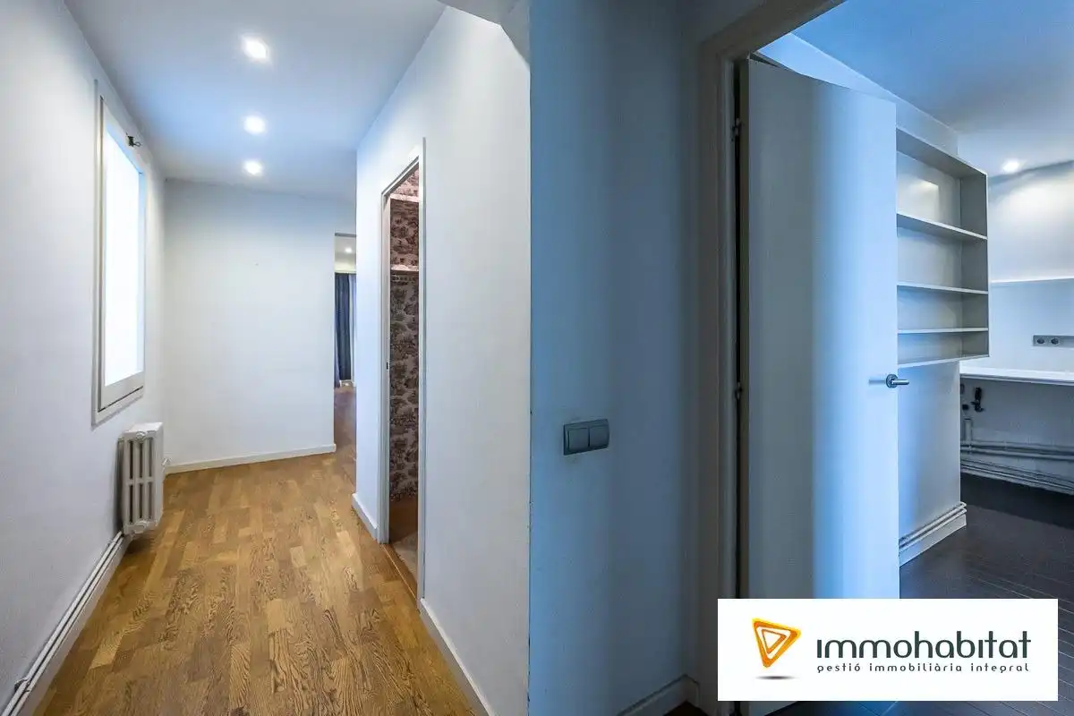 Piso en venta en Sabadell con Aire acondicionado, Calefacción y Parquet