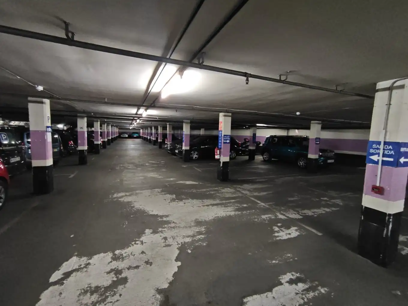 Parking de Garaje de alquiler en Terrassa con Alarma