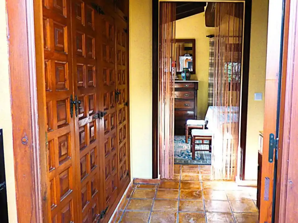 Casa rústica amb jardí en venda a Carrer Lago Aral 73, imagen 30
