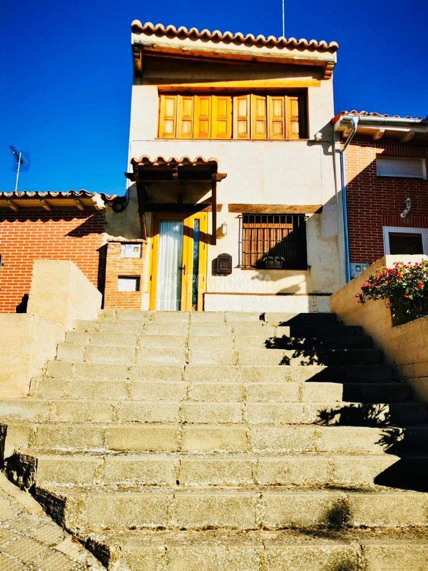 Exterior view of Single-family semi-detached for sale in Velliza