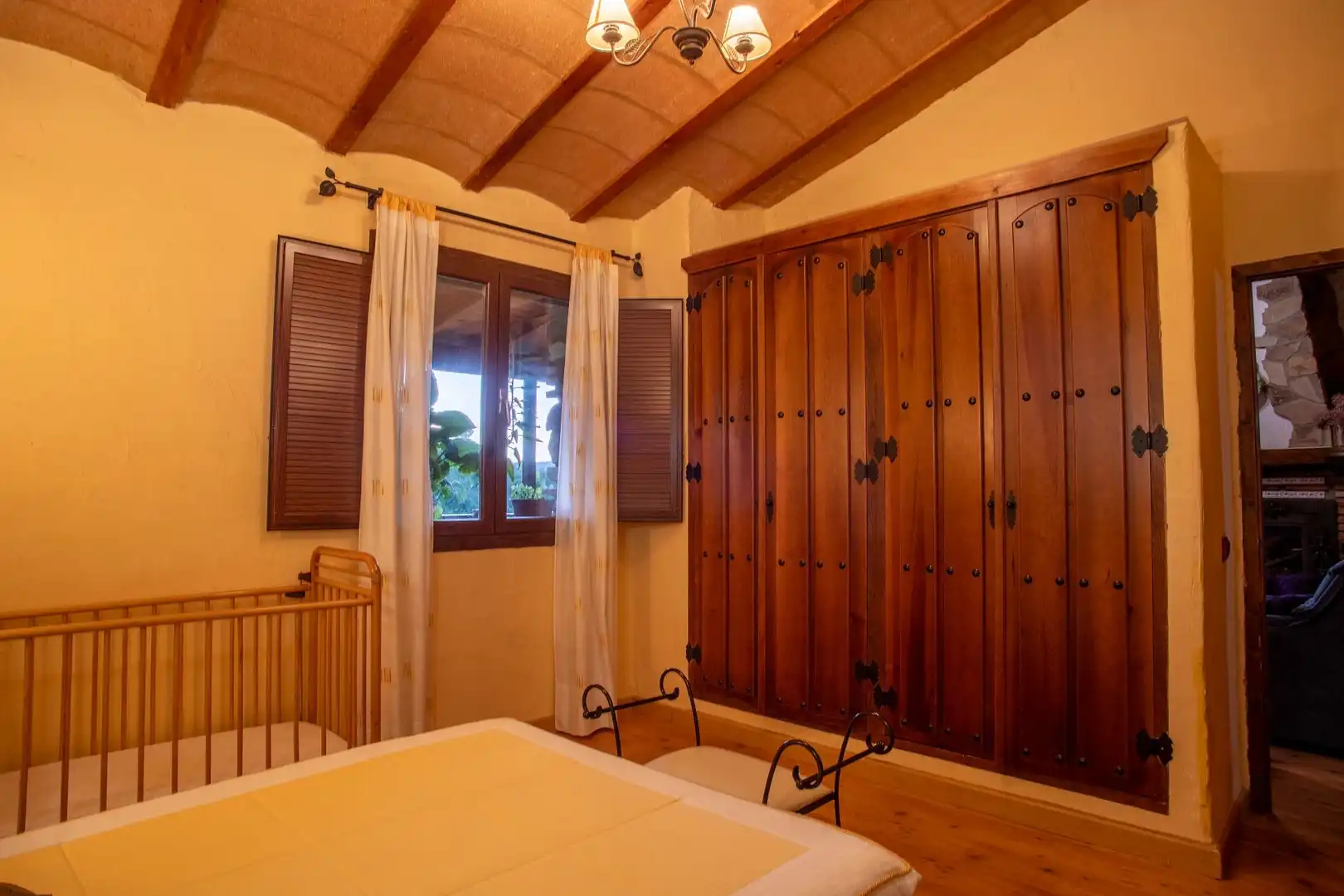 Habitación de Edificio en venta en Benatae