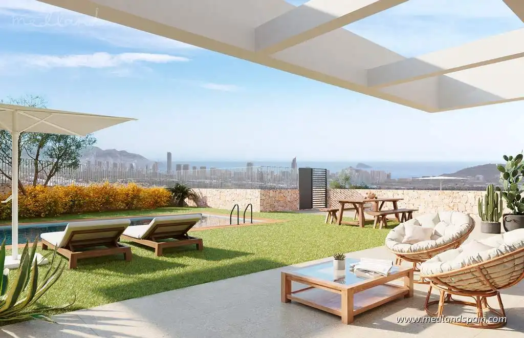Detached house with pool for sale in Balcón de Finestrat - Terra Marina