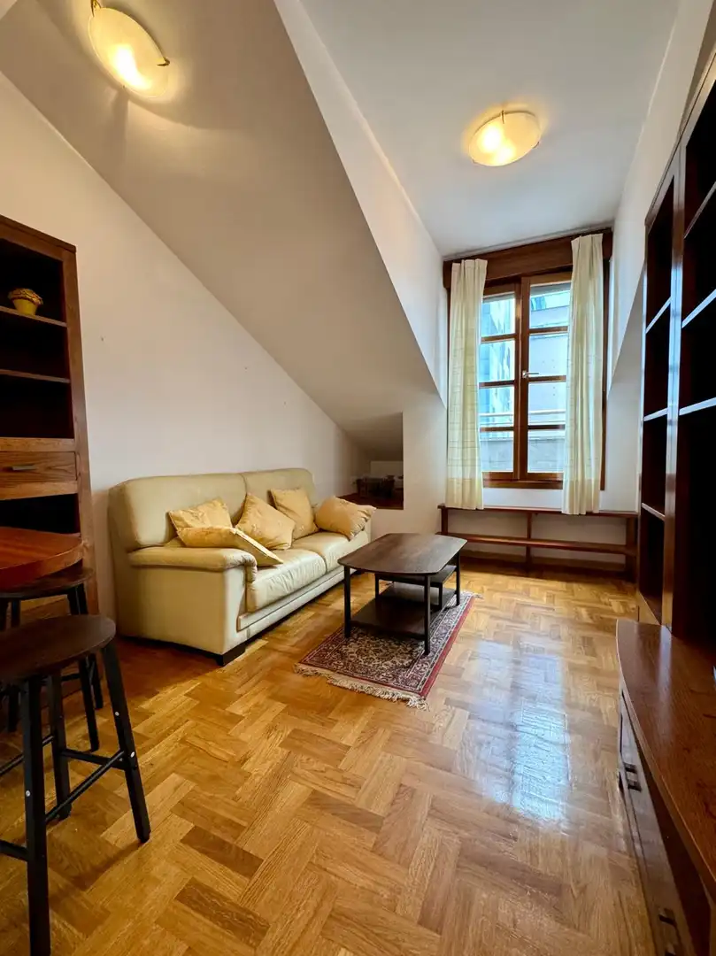 Wohnung zur Miete in Gijón - CL ELADIO CARREÑO, Barrio del Centro