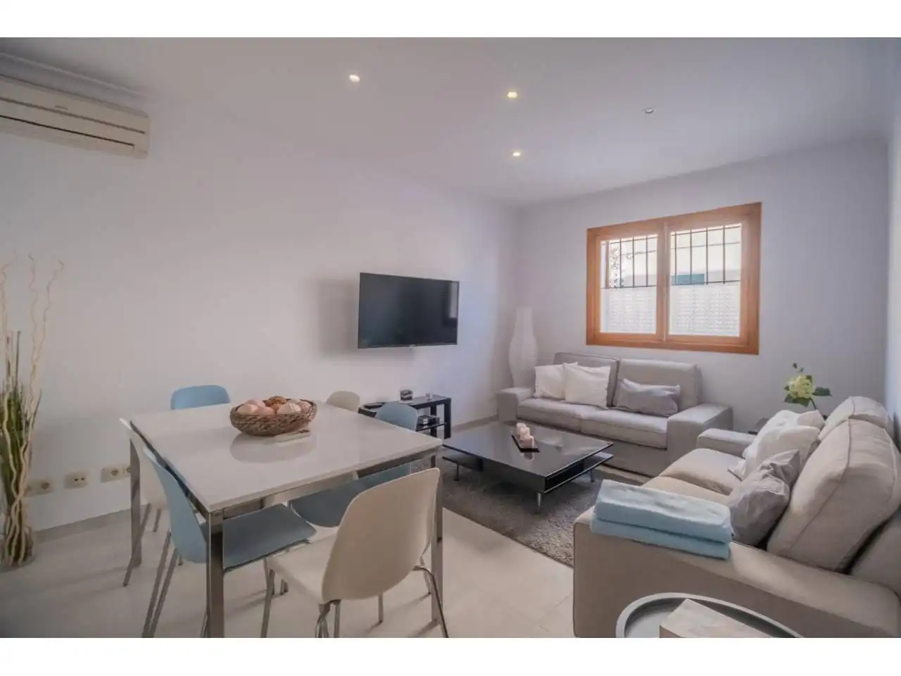 Wohnzimmer von Wohnung zum Verkauf in  Palma de Mallorca mit Klimaanlage, Terrasse und Möbliert