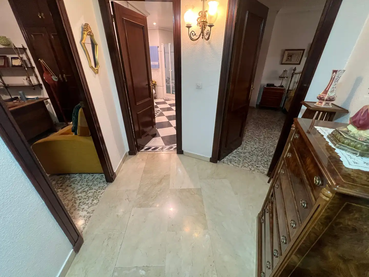 Flat for sale in Jaén  with Air Conditioner, Heating and Furnished