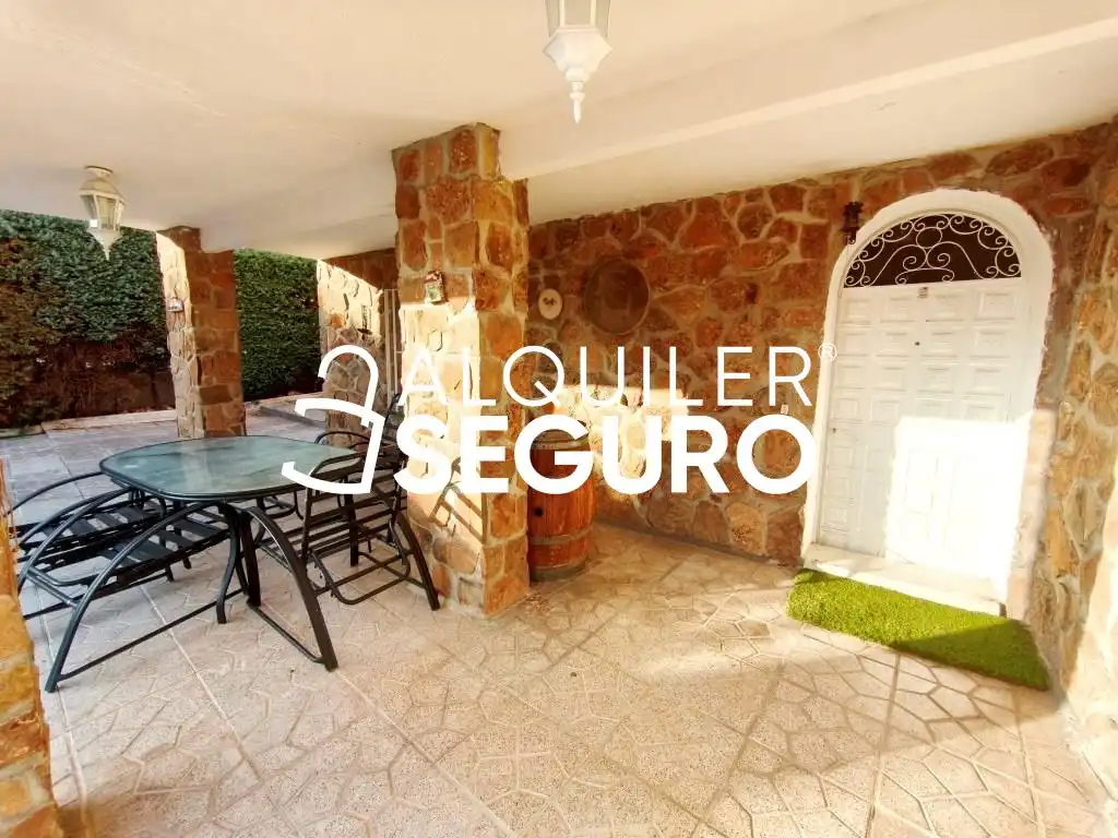 Casa o chalet de alquiler en Casarrubios del Monte, Toledo