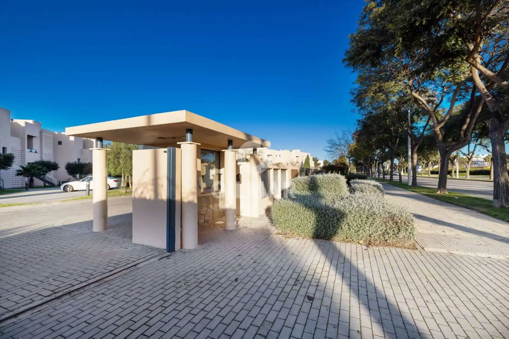 Vista exterior de Piso en venta en Chipiona con Calefacción, Jardín privado y Trastero