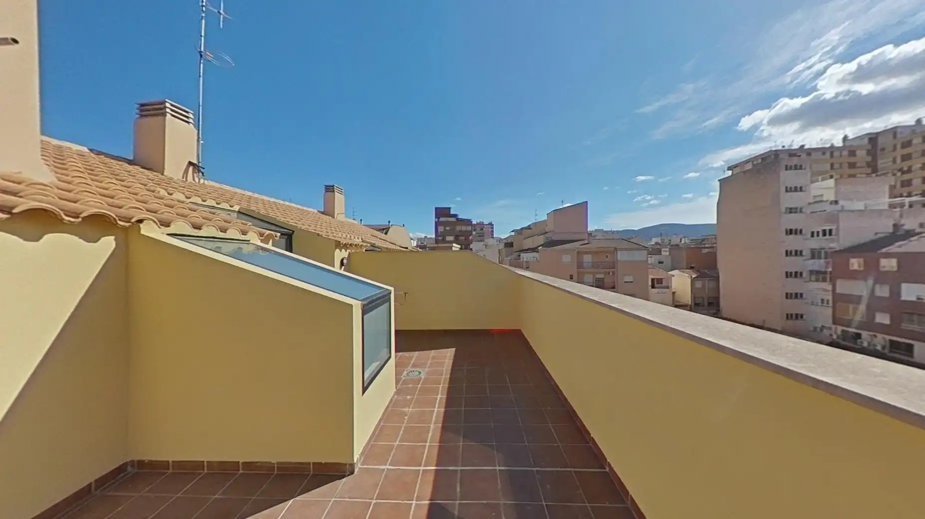Terrassa de Casa o xalet en venda en Elda amb Aire condicionat