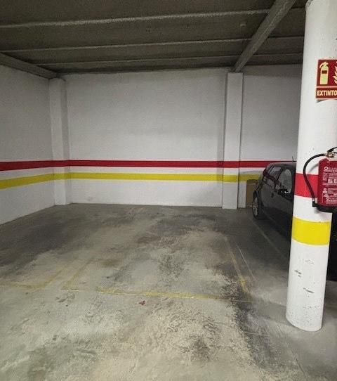 Foto 2 de Garatge en venda a Avinguda del Comte de Torrefiel, -1, El Llombo, Valencia