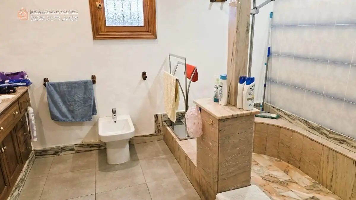 Bany de Finca rústica en venda en Sóller amb Aire condicionat, Calefacció i Jardí privat