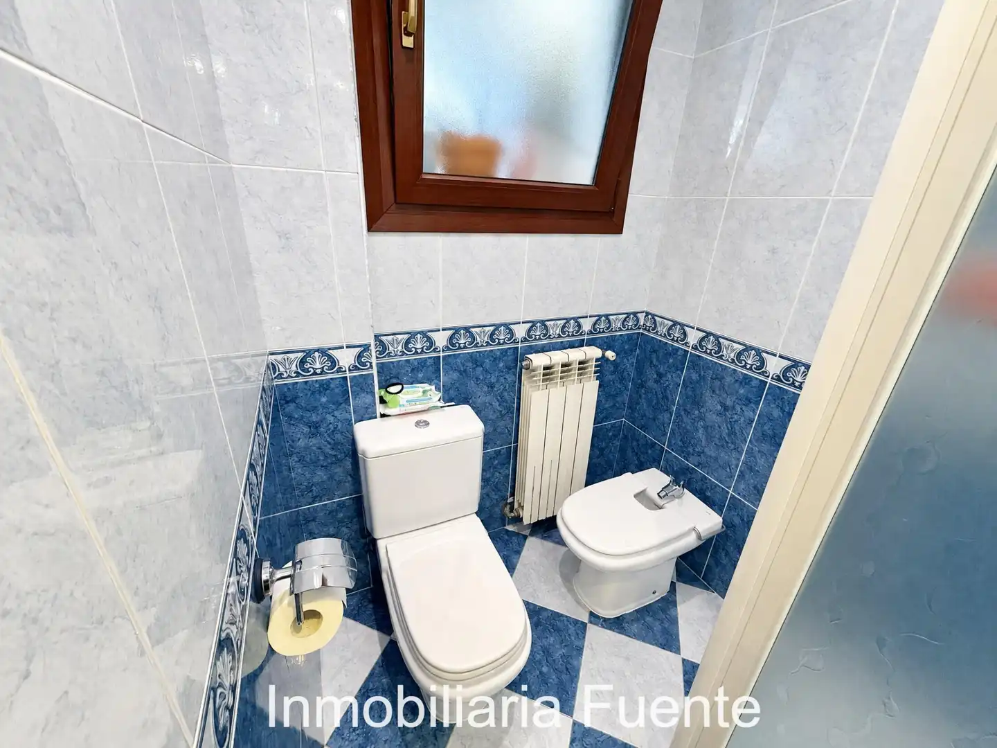 Baño de Piso en venta en Zalla  con Calefacción, Trastero y Amueblado