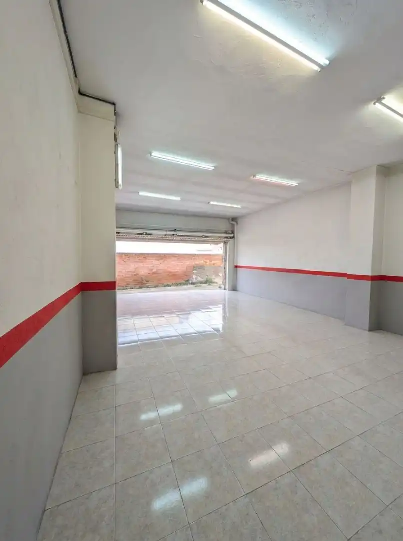 Casa adosada en venta en Manresa con Calefacción, Terraza y Trastero