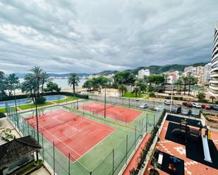 Aparcament de Apartament de lloguer en Cullera amb Aire condicionat, Calefacció i Jardí privat