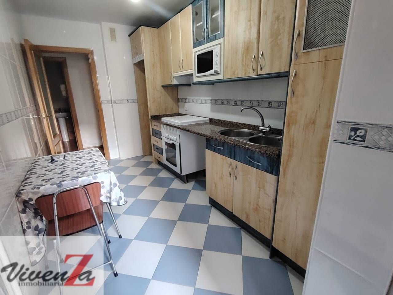 Cuina de Pis en venda en Zamora Capital  amb Calefacció, Parquet i Traster