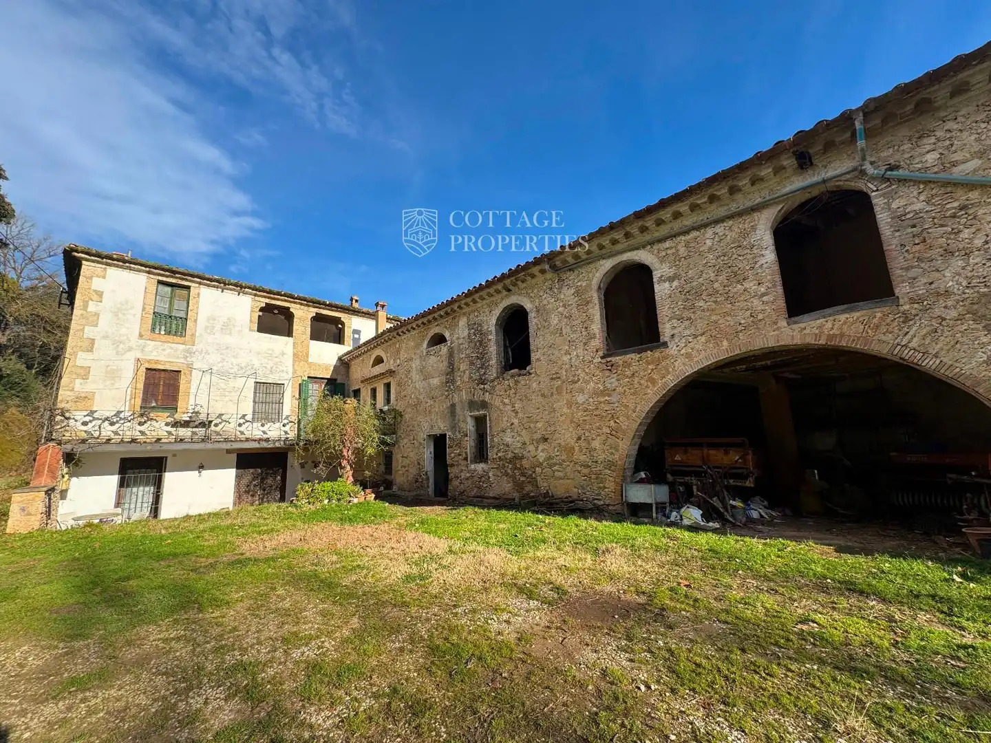 Vista exterior de Finca rústica en venda en Sant Ferriol amb Terrassa