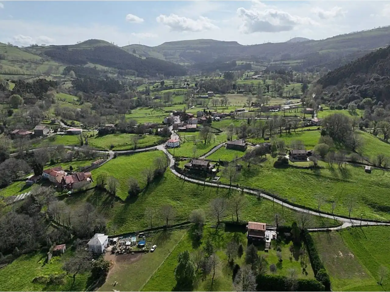 Vista exterior de Casa o chalet en venta en Solórzano con Jardín privado