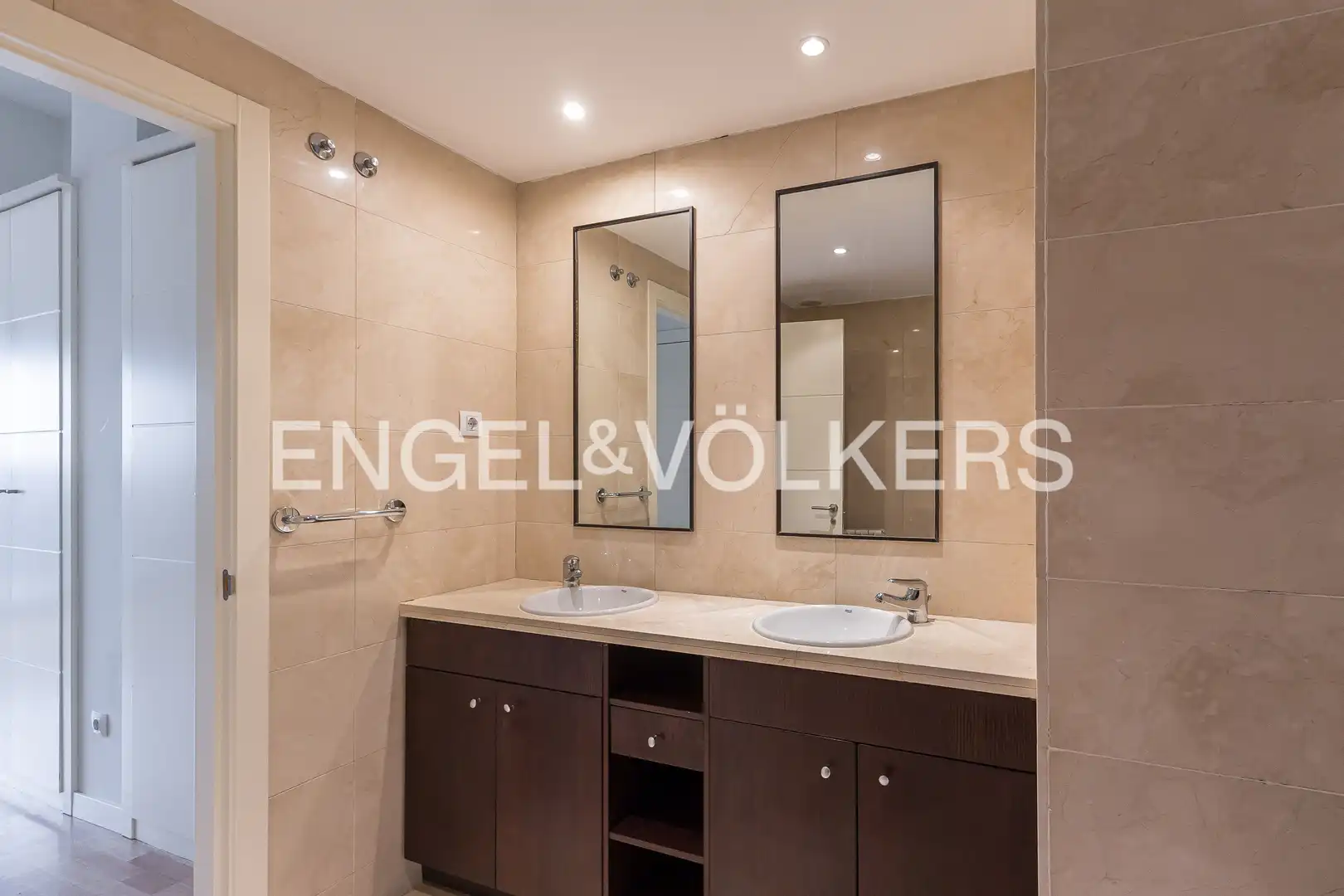 Bathroom of Attic for sale in Boadilla del Monte  with Air Conditioner, Heating and Terrace