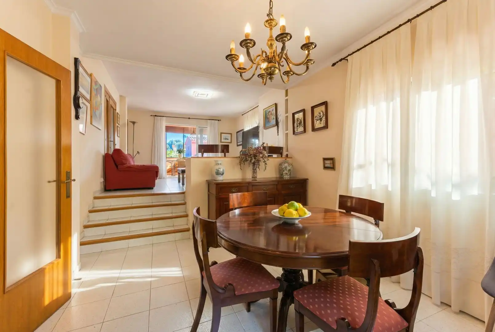 Comedor de Casa o chalet en venta en Castellón de la Plana / Castelló de la Plana con Aire acondicionado, Calefacción y Jardín privado