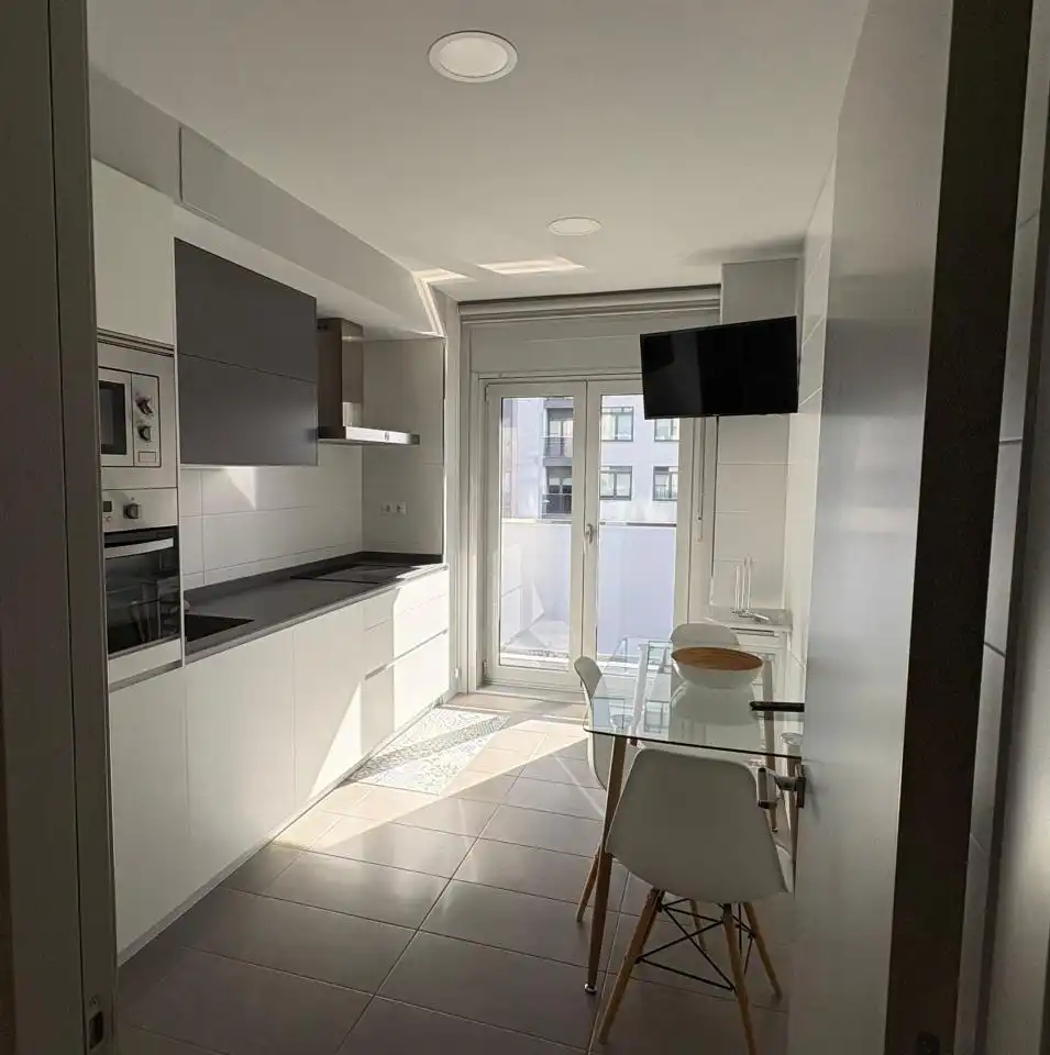 Cocina de Piso de alquiler en Ourense Capital  con Calefacción, Amueblado y Balcón