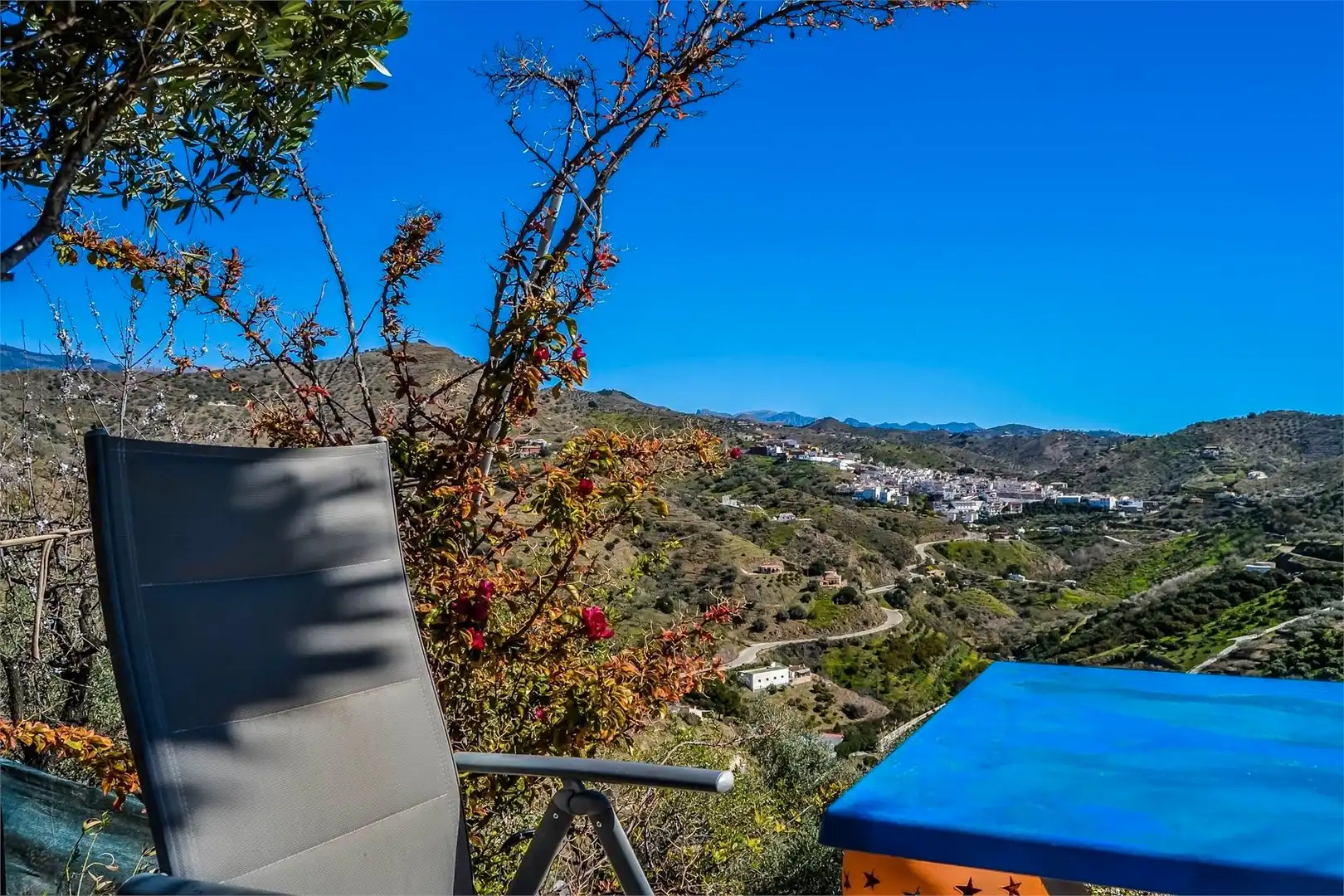 Vista exterior de Finca rústica en venda en Arenas amb Aire condicionat, Jardí privat i Terrassa