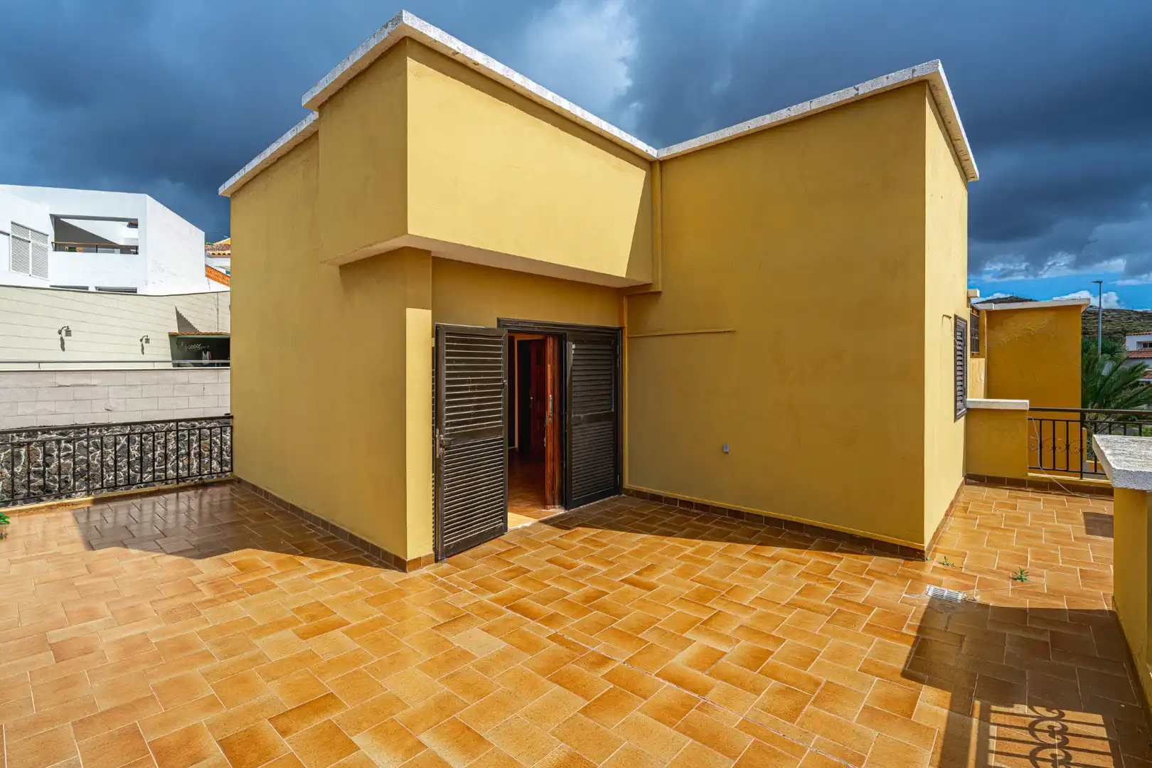 Vista exterior de Casa o chalet en venta en El Rosario con Aire acondicionado, Jardín privado y Terraza