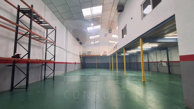 Nave industrial en Alquiler en Carrer Oliveral Nord en Riba-roja de Túria