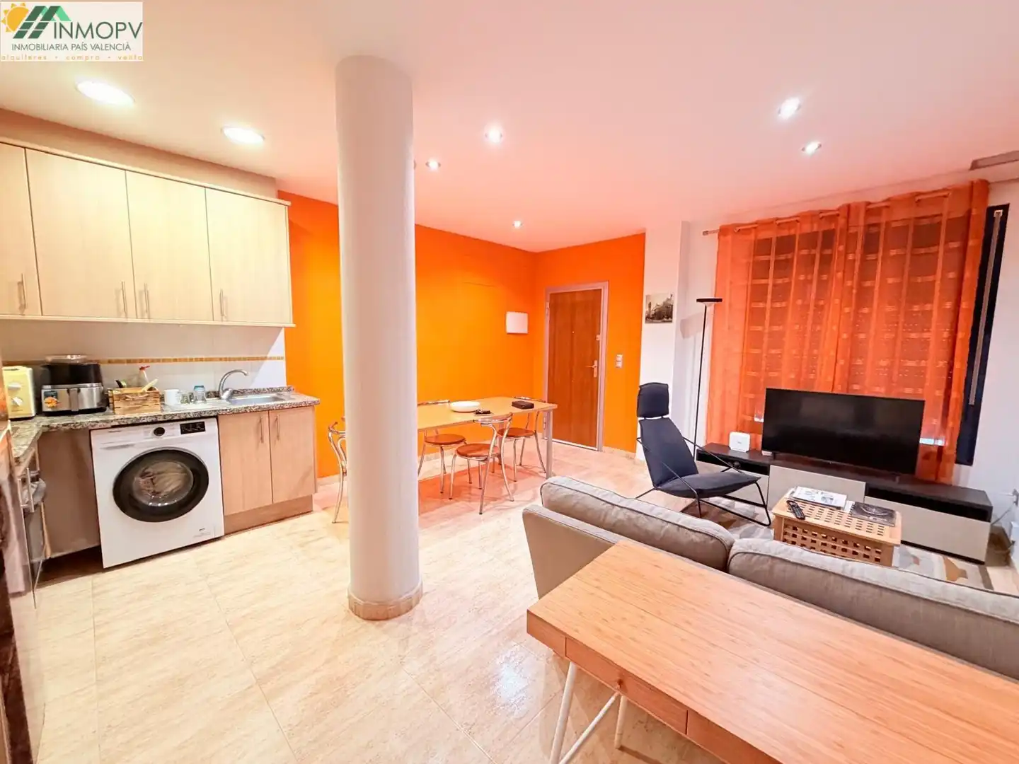 Apartment with pool for sale in Casco Urbano, imagen 2