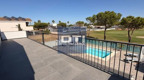 Chalet en venta o alquiler con piscina y vistas al campo de golf en La Monacilla, Aljaraque, image 4