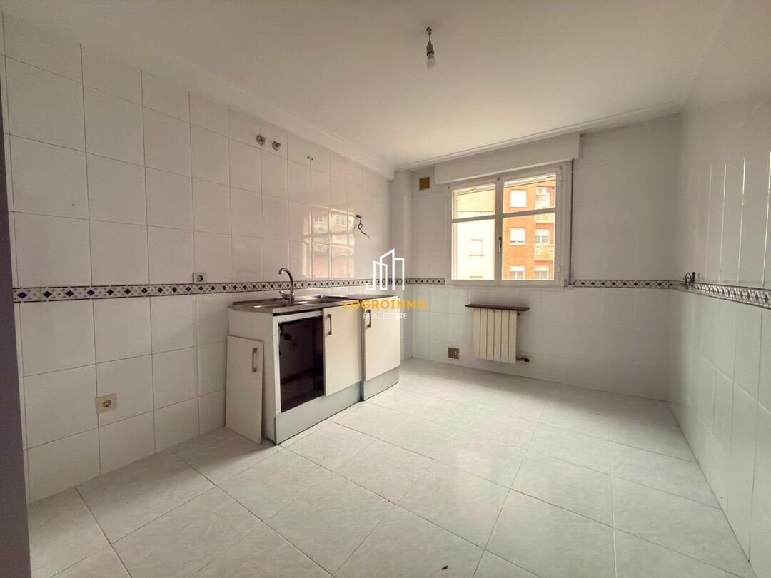 Flat for sale in Universidad