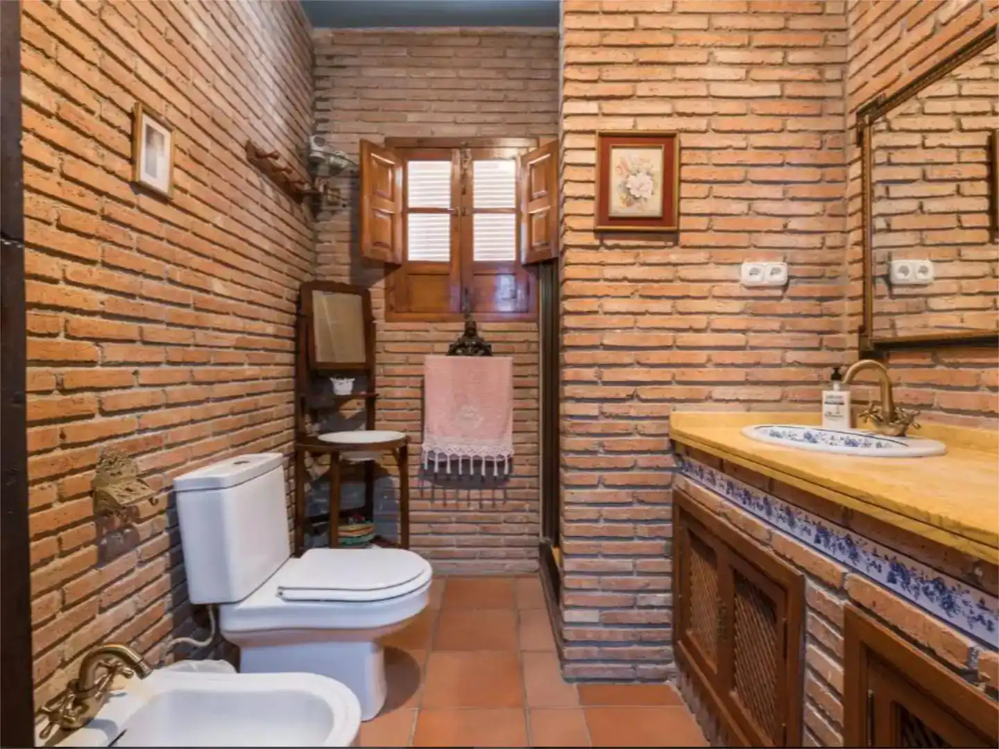 Bany de Casa o xalet en venda en Antequera amb Aire condicionat, Jardí privat i Piscina