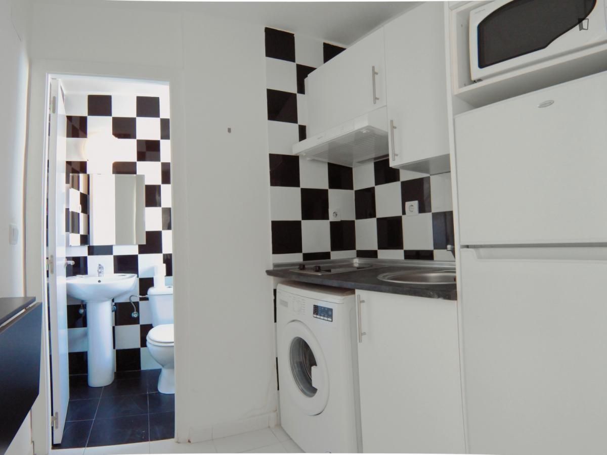 Estudio de alquiler en Valdeacederas