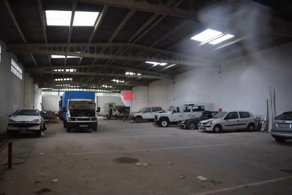 Parking of Industrial buildings for sale in Vimianzo