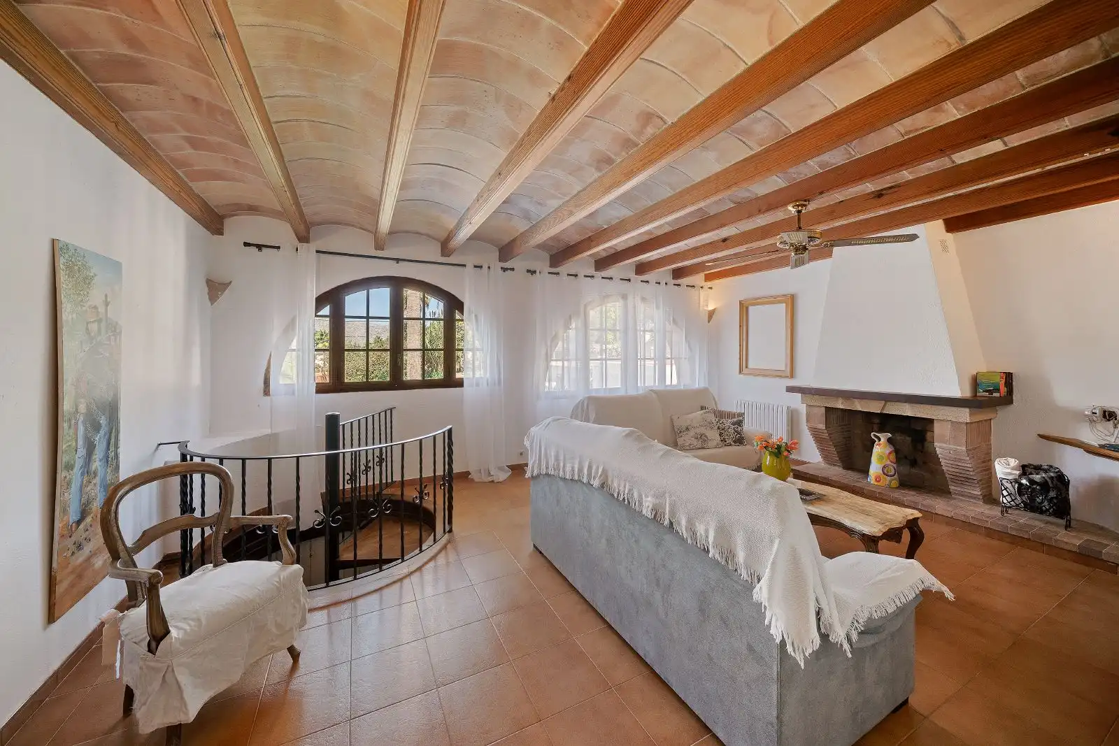 Living room of Country homes for sale in Pollença  with Air Conditioner, Heating and Private garden