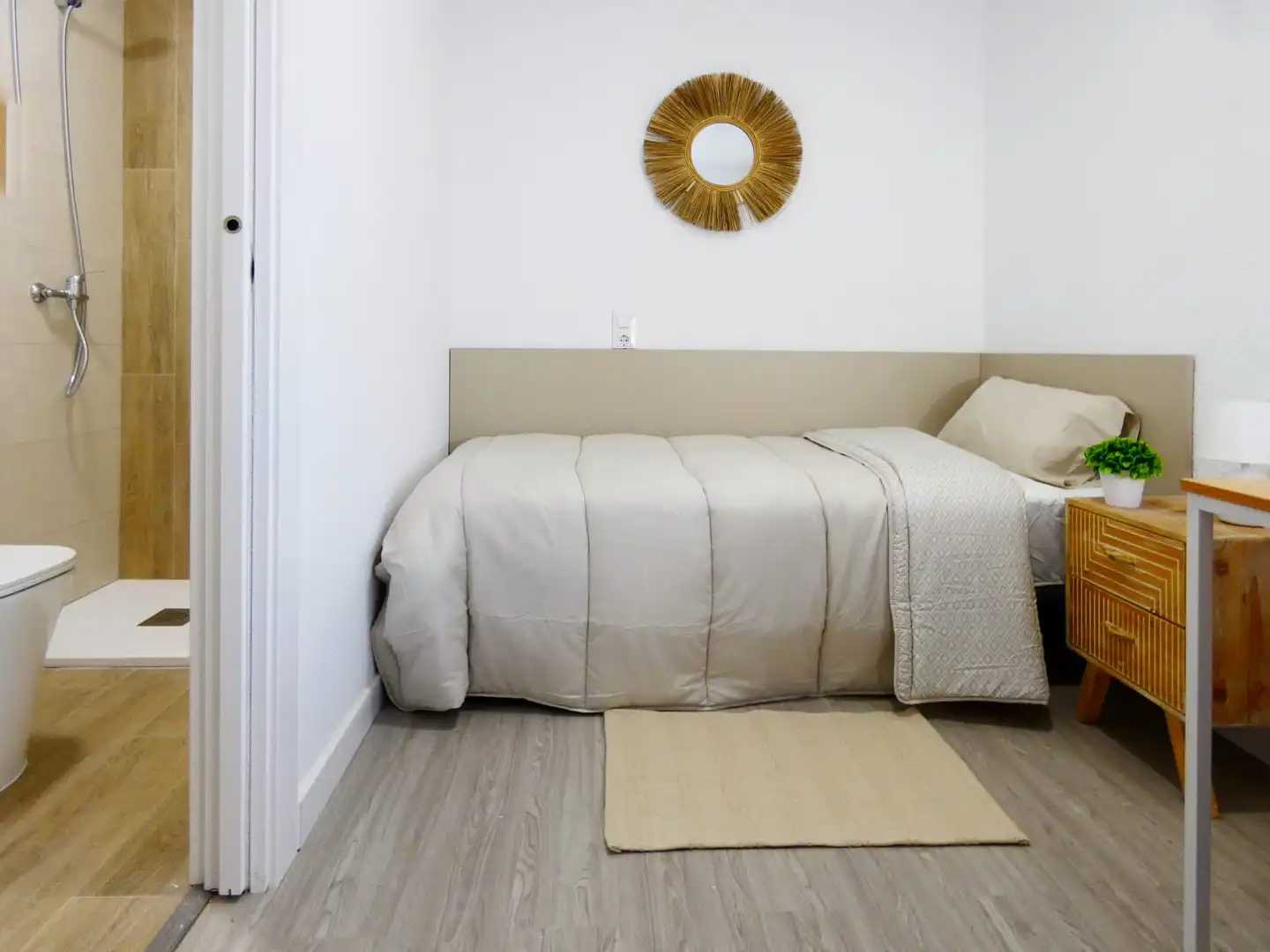Habitación de Piso para compartir en Ávila con Calefacción, Amueblado y Horno