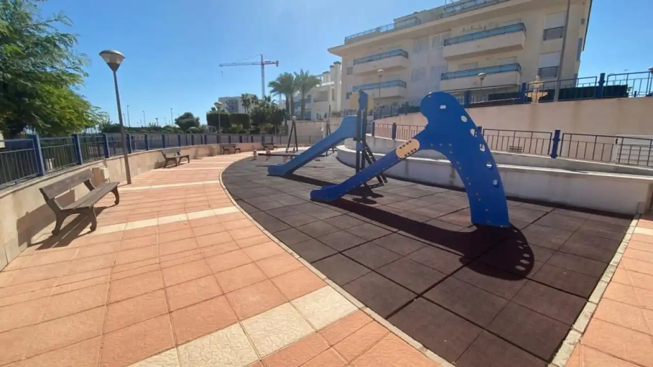 Vista exterior de Piso en venta en Pilar de la Horadada con Aire acondicionado, Calefacción y Terraza