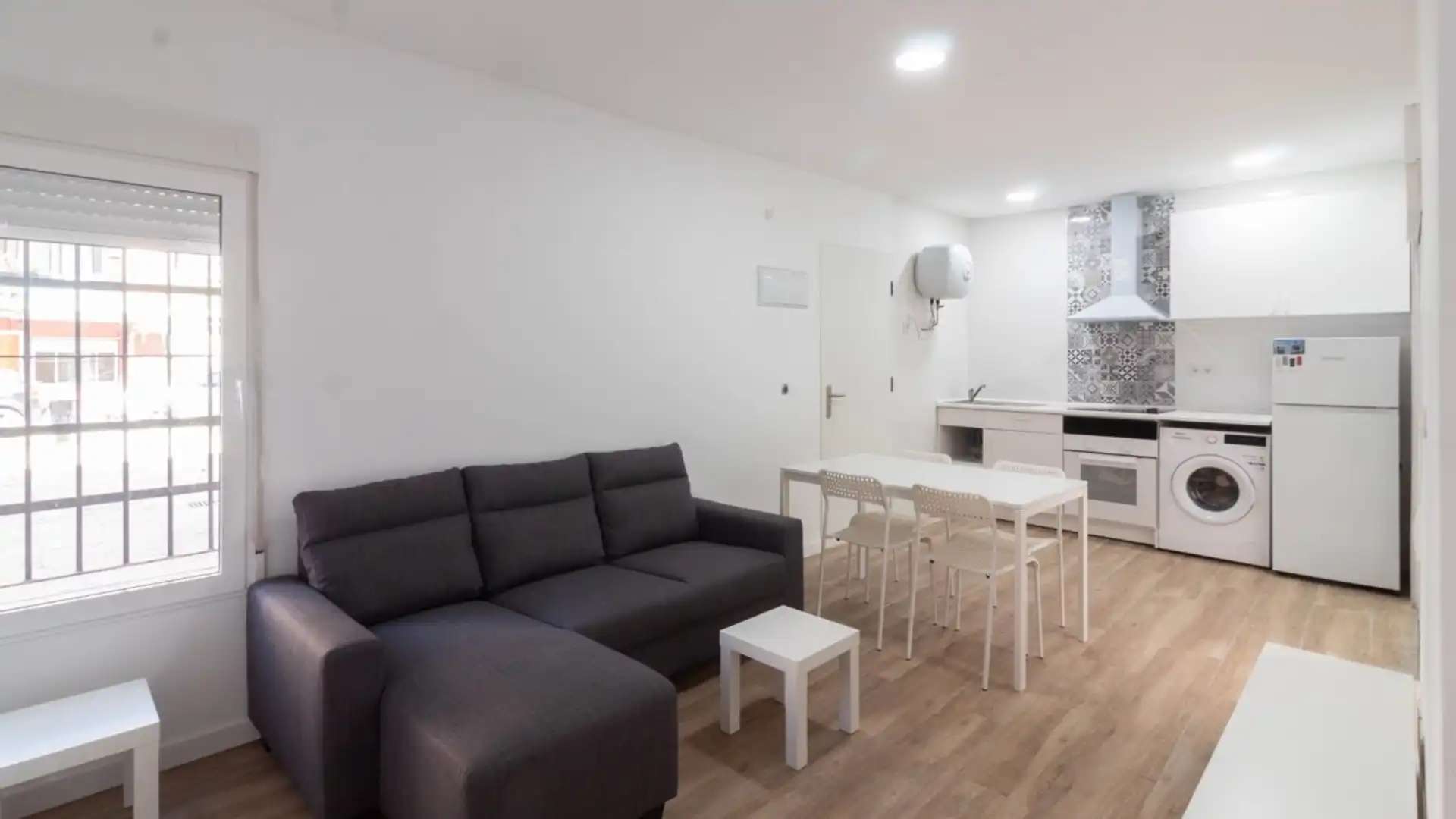 Piso de alquiler en Avenida DIVI MESTRE, Zona Metro