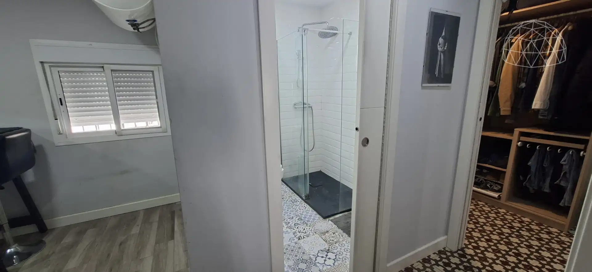 Bathroom of Flat for sale in Sevilla  with Air Conditioner