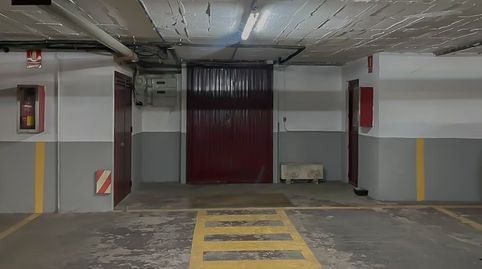 Foto 4 de Garaje de alquiler en Luis Montoto, San Pablo, Sevilla Capital