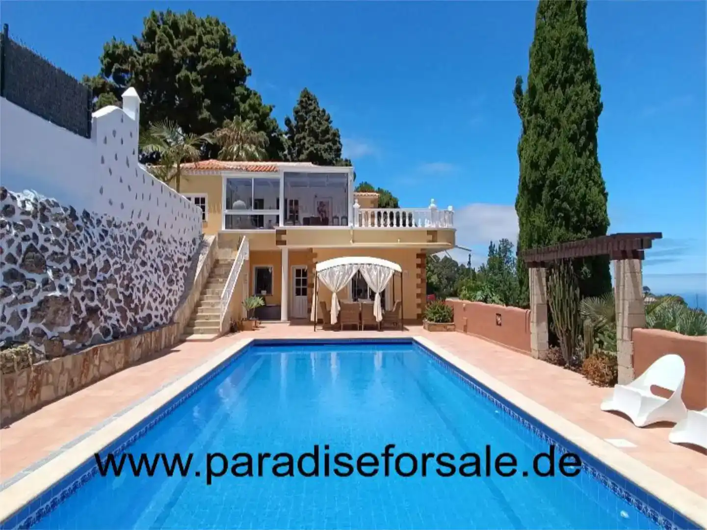 Vista exterior de Piso en venta en La Guancha con Jardín privado, Trastero y Piscina