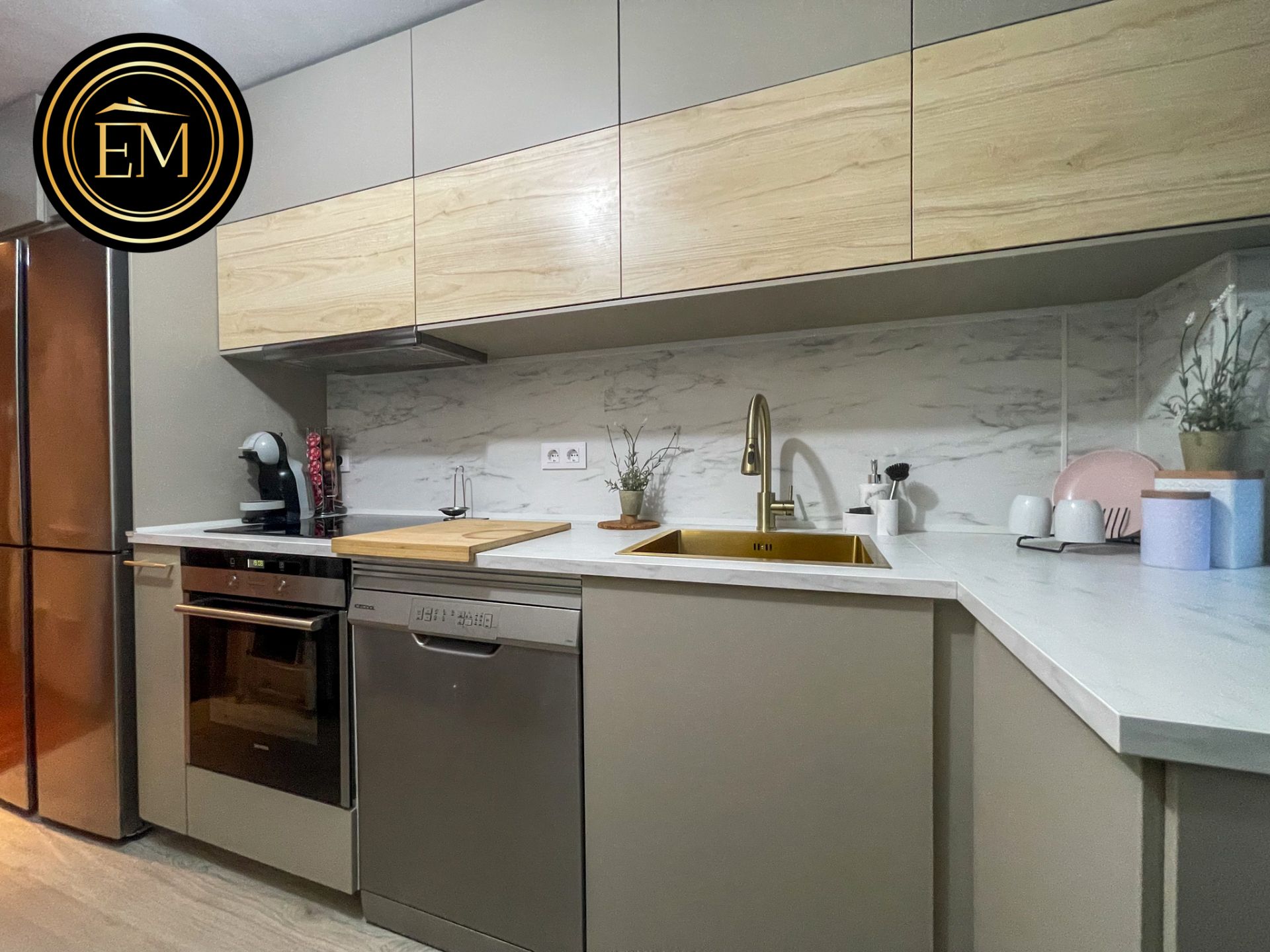 Kitchen of Flat for sale in Vigo   with Heating, Parquet flooring and Storage room