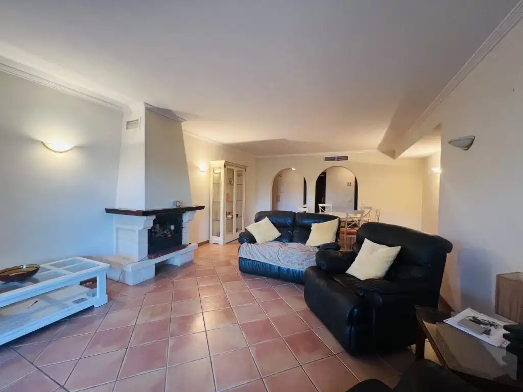 Sala d'estar de Apartament de lloguer en Calvià amb Aire condicionat i Moblat