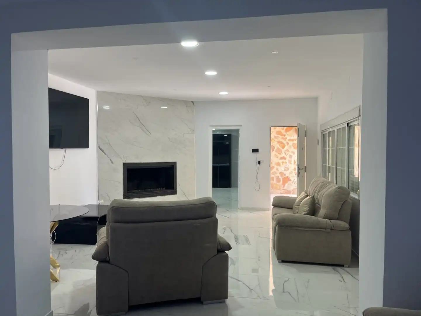 Sala d'estar de Casa o xalet en venda en Jaén amb Aire condicionat, Calefacció i Jardí privat