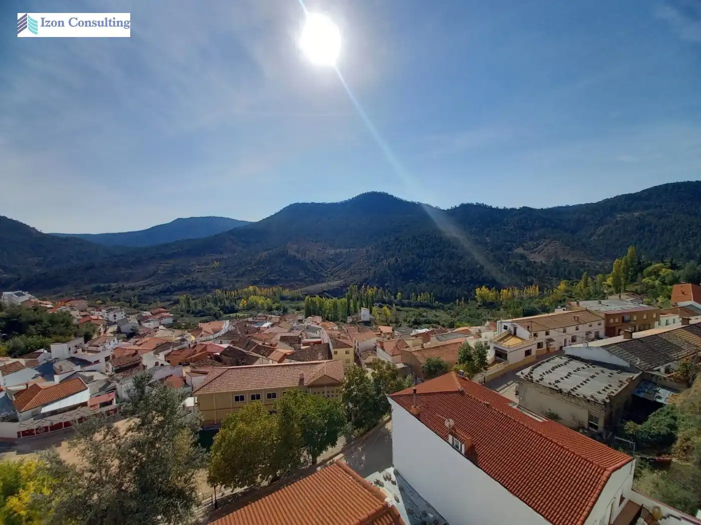 Vista exterior de Edificio en venta en Paterna del Madera