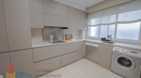 Foto 2 de Piso en venta en O Castro, Pontevedra
