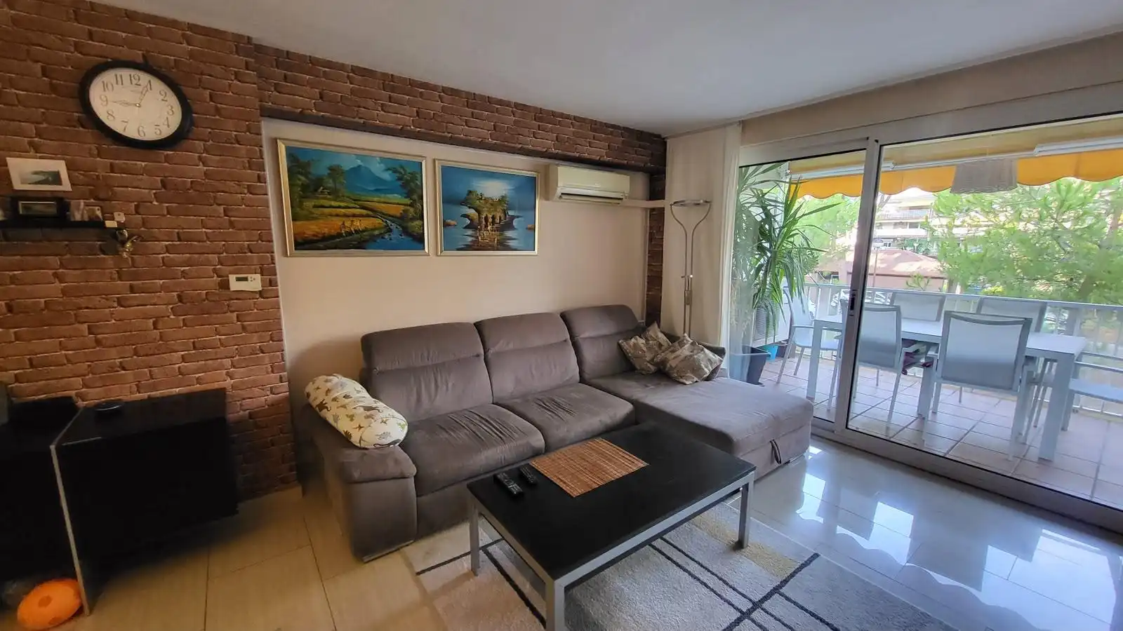 Wohnung mit Pool zur Miete in Vilamarina