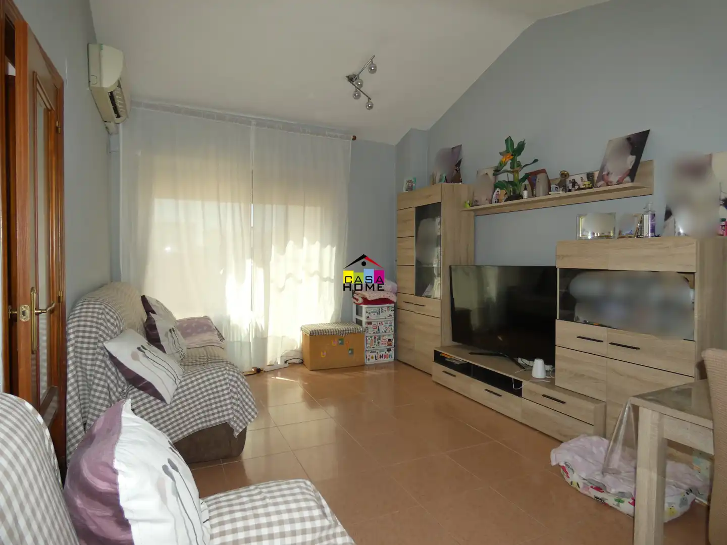 Sala d'estar de Àtic en venda en Castellón de la Plana / Castelló de la Plana amb Aire condicionat, Terrassa i Traster