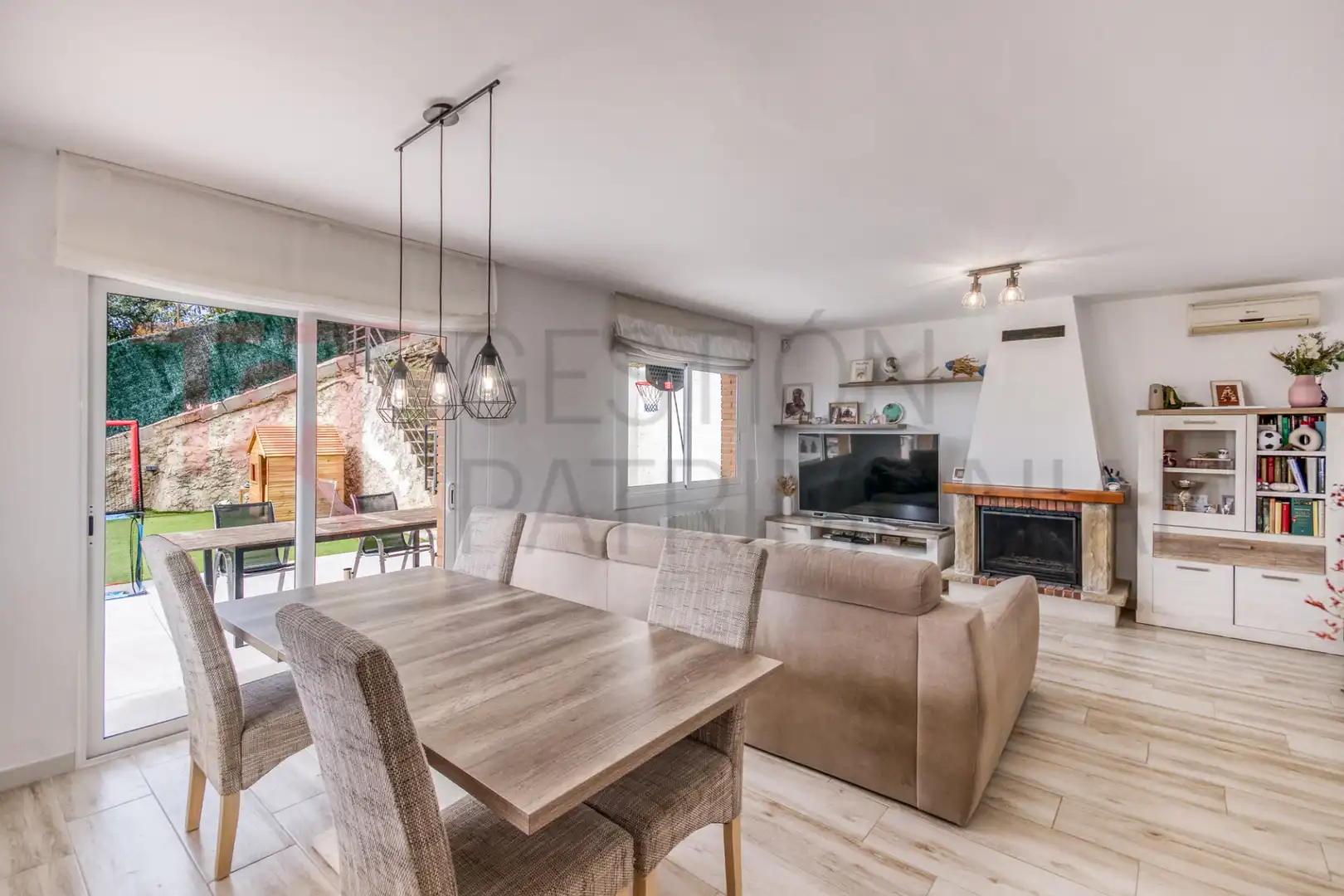 Houses for sale in Carrer Roure, Sant Cebrià de Vallalta