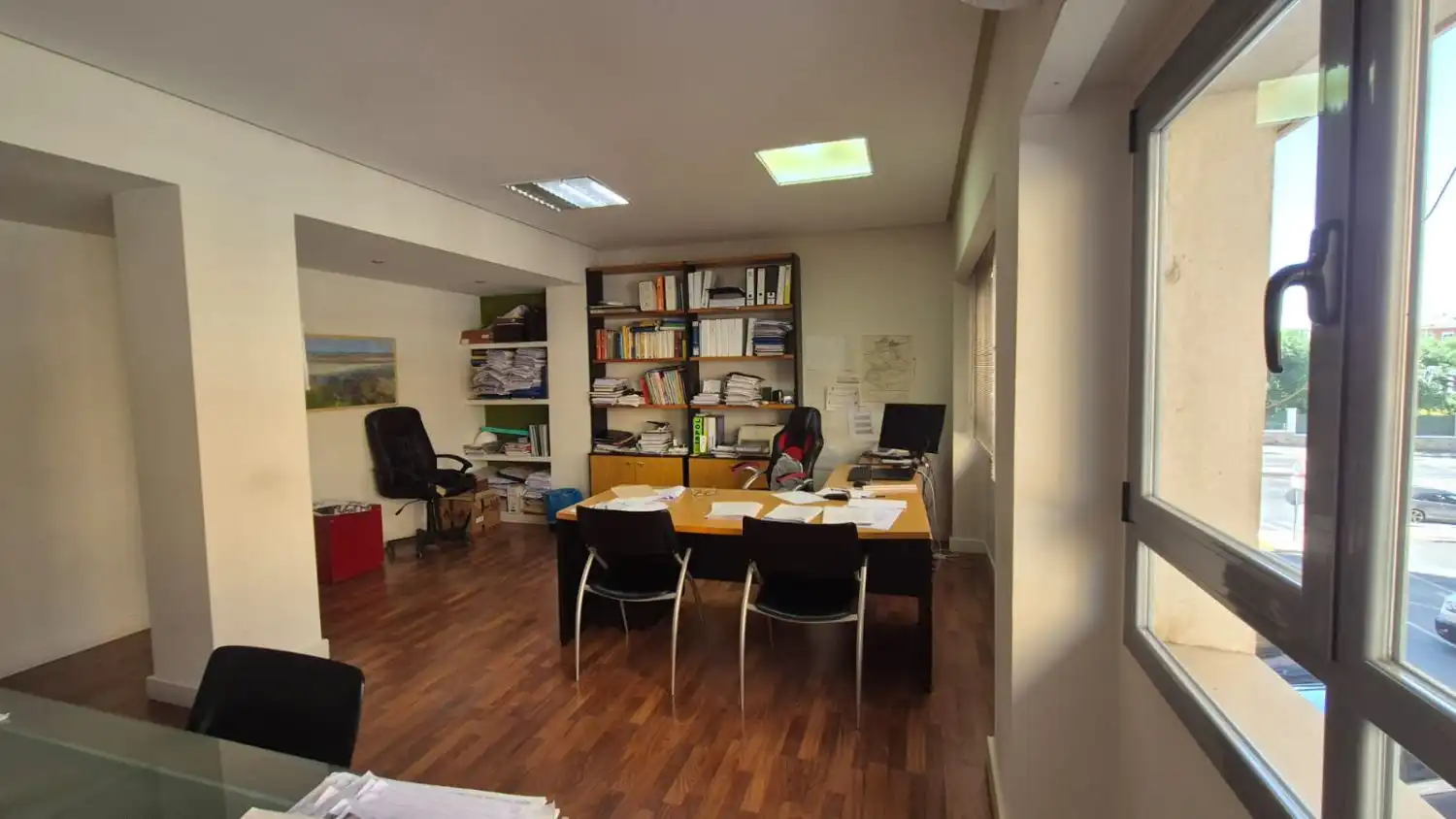 Büro zum Verkauf in Badajoz mit Klimaanlage, Heizung und Terrasse