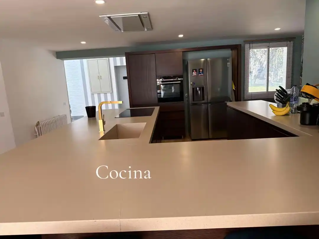 Cocina de Casa o chalet en venta en Las Rozas de Madrid con Aire acondicionado, Calefacción y Jardín privado