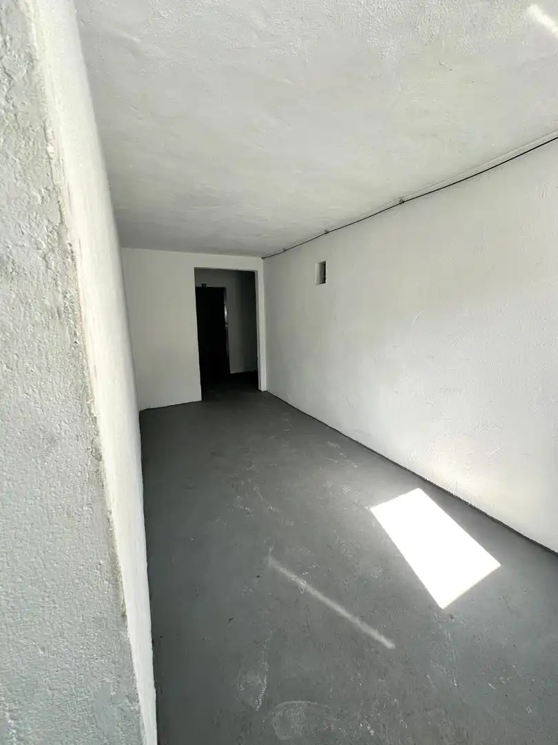 Pis en venda en Oviedo  amb Calefacció, Parquet i Traster